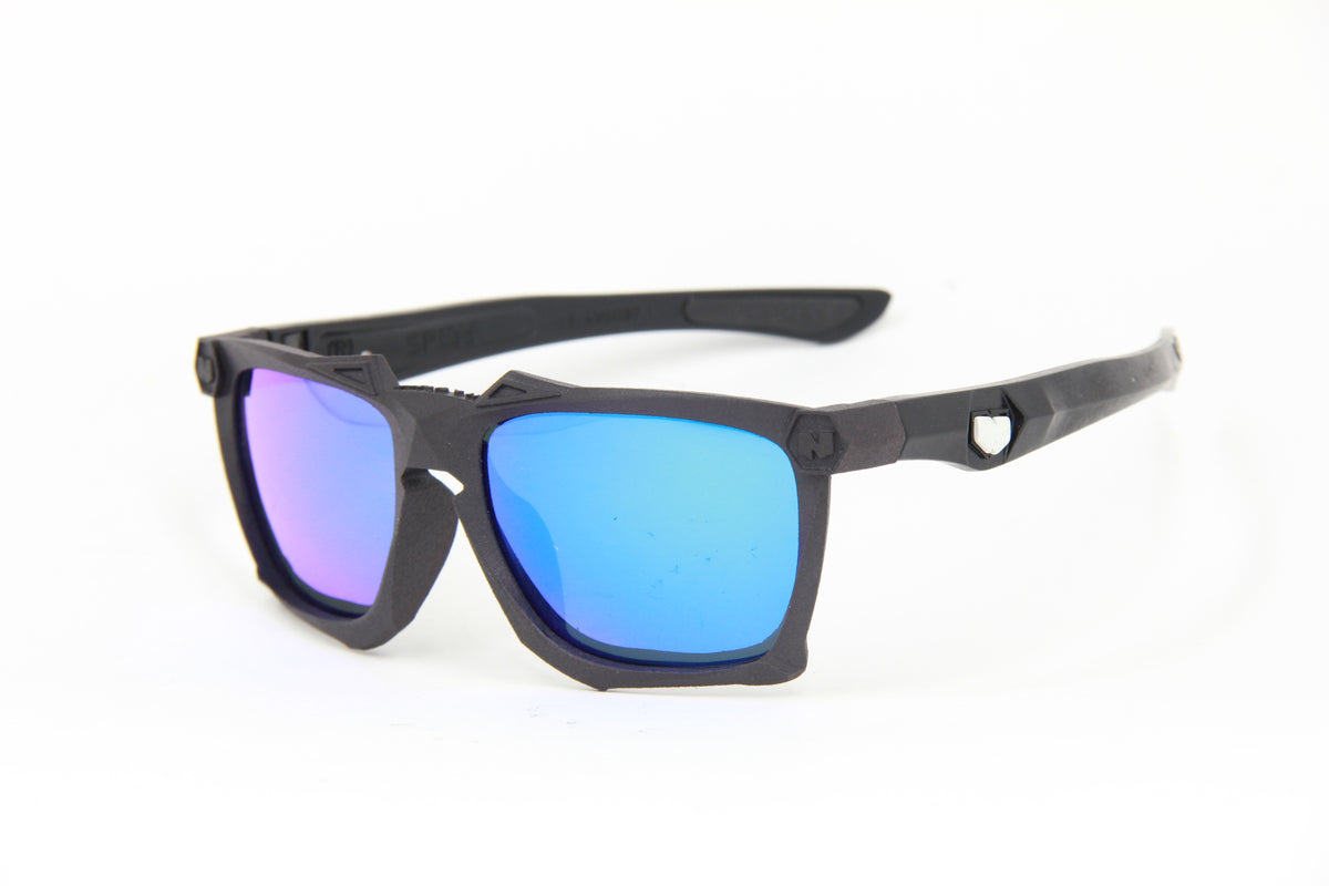 OUTLAW II GRAPHITE BLACK SPEAR INDUSTRIAL BLACK BLUE POLARIZED (2024)