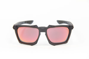 OUTLAW II GRAPHITE BLACK SPEAR MATTE CARBON FIBER PRINT RUBY FIRE POLARIZED (2024)