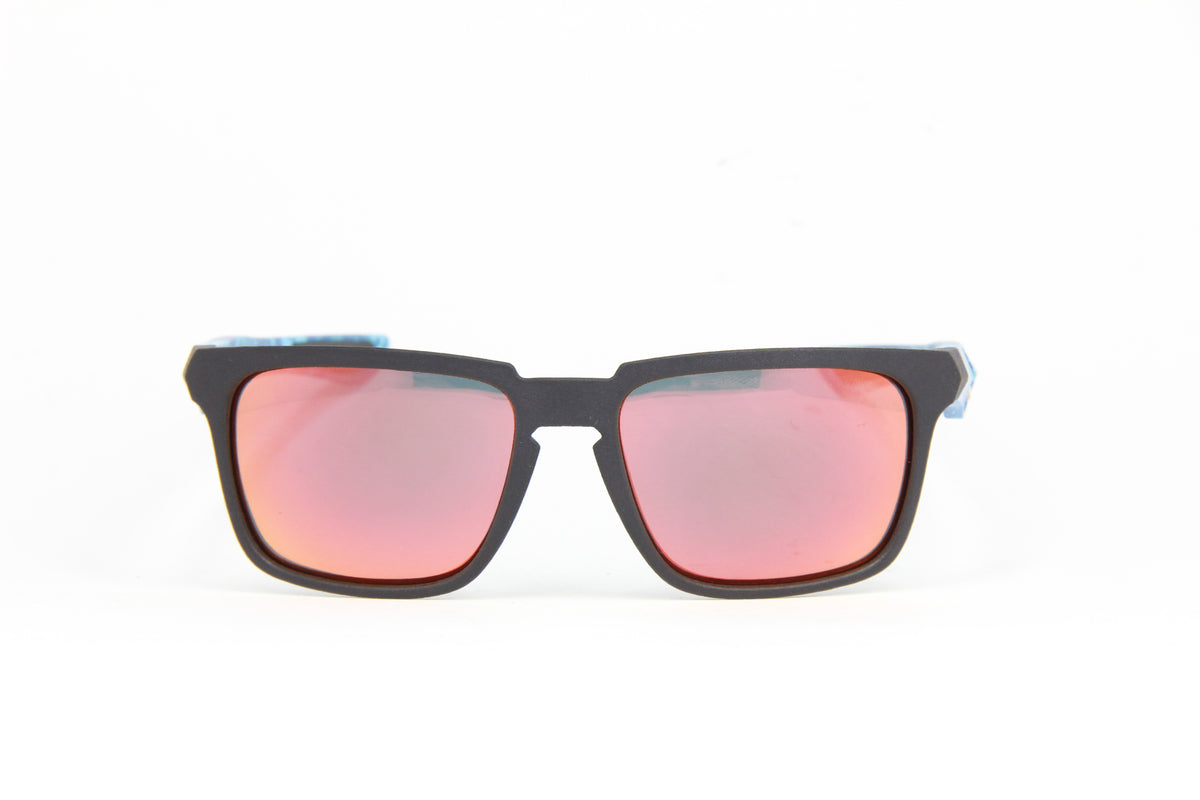 OUTLAW GRAPHITE BLACK SPEAR DIGITAL CAMO BLUE RUBY FIRE POLARIZED