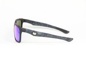 OUTLAW GHOST GRAPHITE BLACK SPEAR DIGITAL CAMO BLACK RED BLUE POLARIZED (2024)