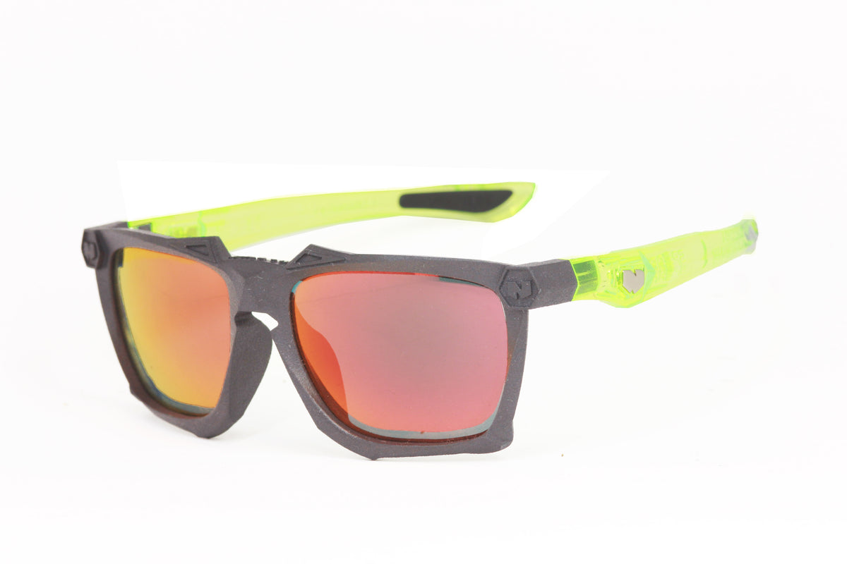 OUTLAW II GRAPHITE BLACK SPEAR LUMINOUS GREEN  RUBY FIRE POLARIZED (2024)